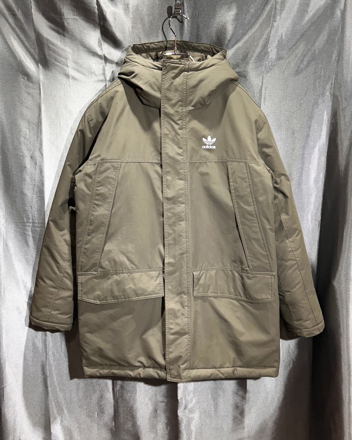 L 아디다스 파이어버드 오리지널 트레포일 후드 카키 미들 패딩 상품이미지3
