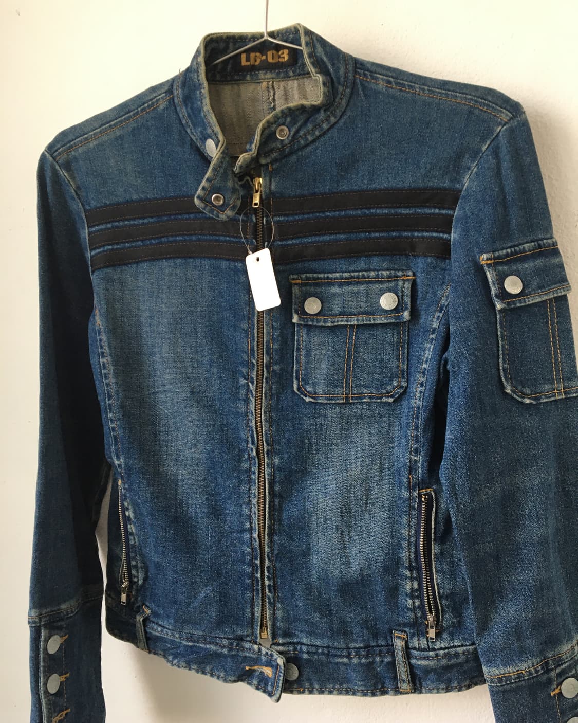 Line detail denim jacket 상품이미지4