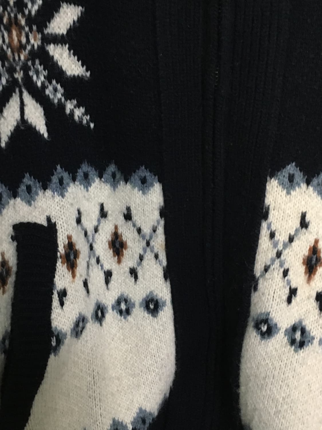 밀로우먼 스노우 자카드 니트 집업 [아이보리] / 정가 208,000 상품이미지3