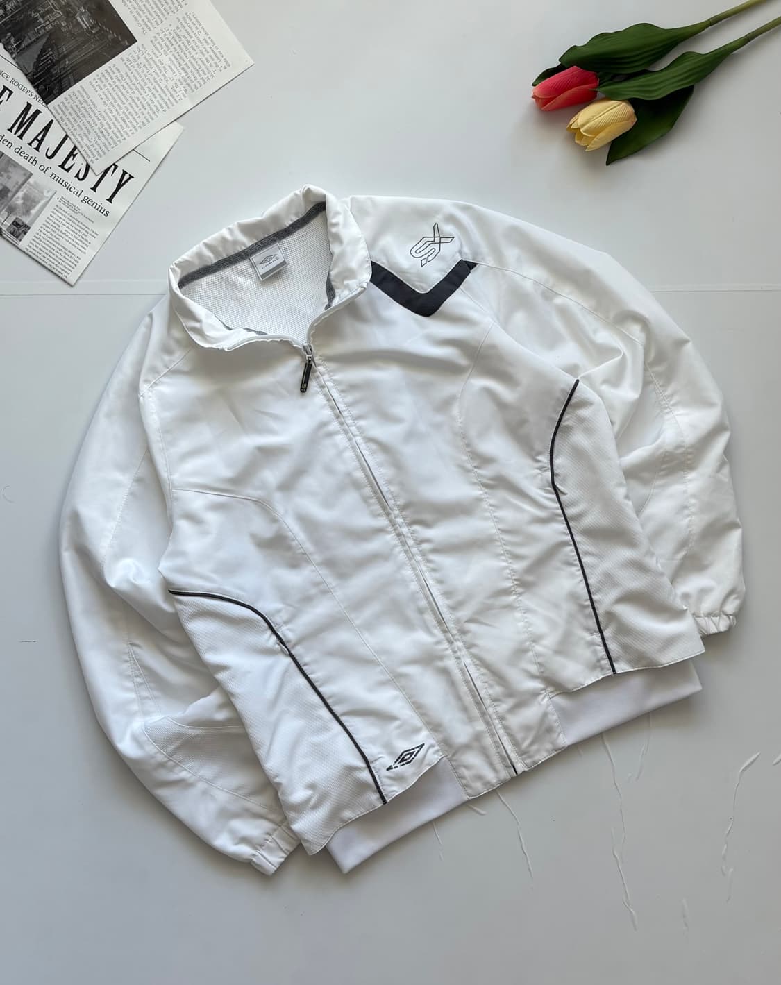 엄브로 화이트 바람막이 상품이미지1