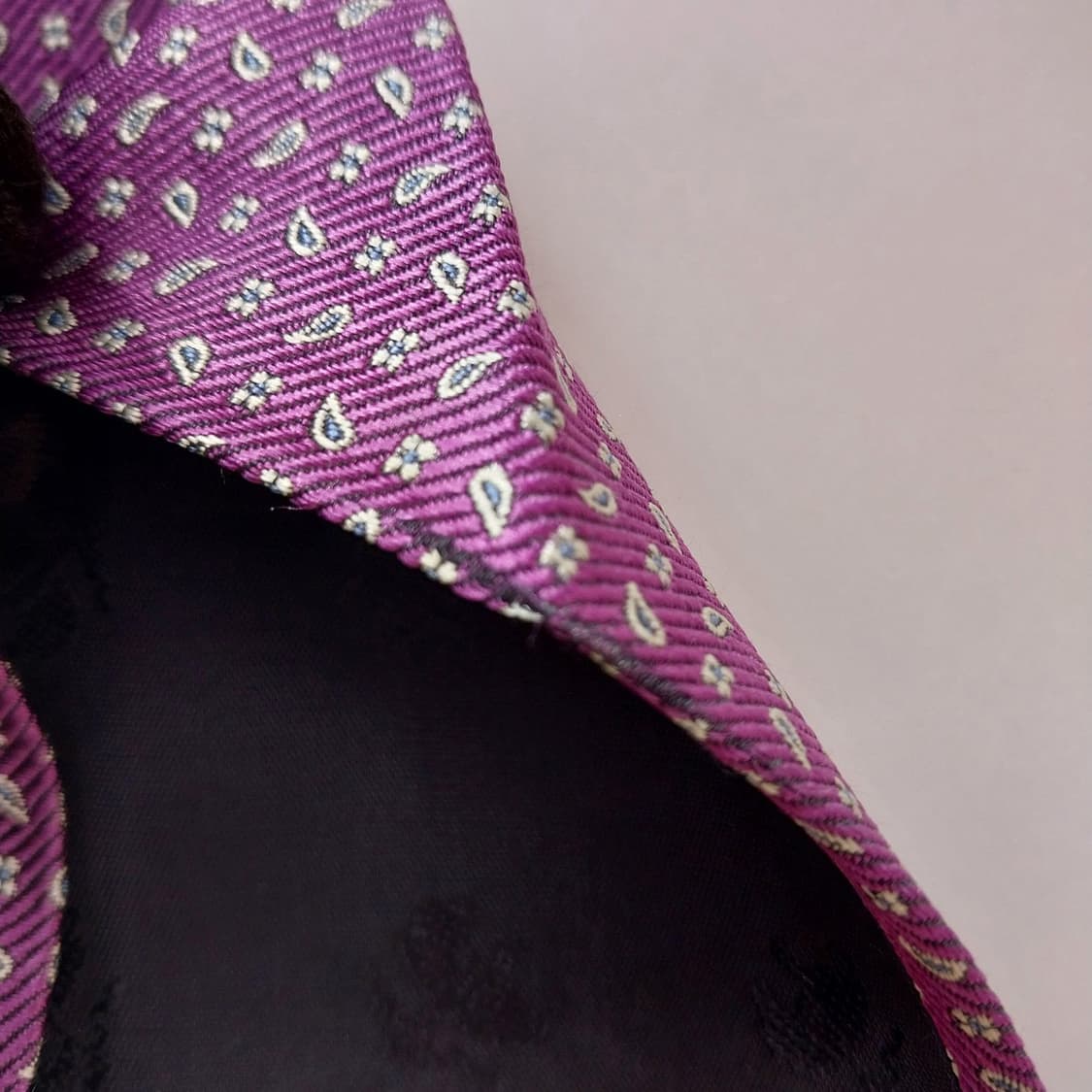 브룩스브라더스 실크 퍼플 패턴 넥타이 8.5cm A등급 K1715
 상품이미지8