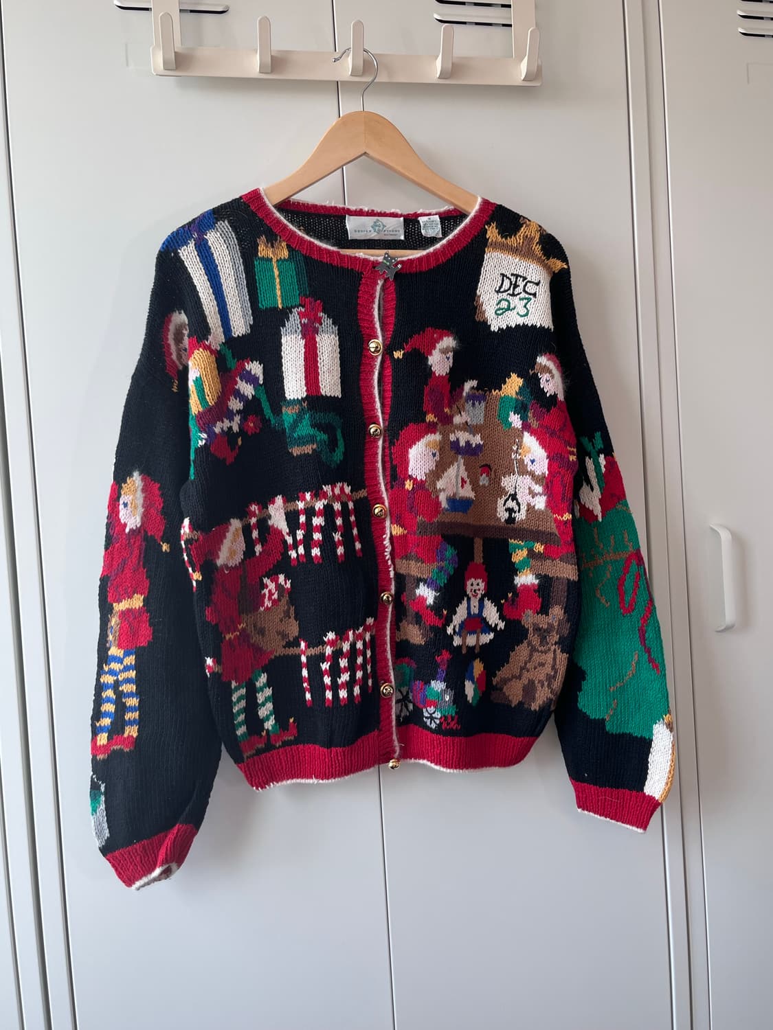 Design ptions 크리스마스 작업실 니트 가디건  상품이미지2