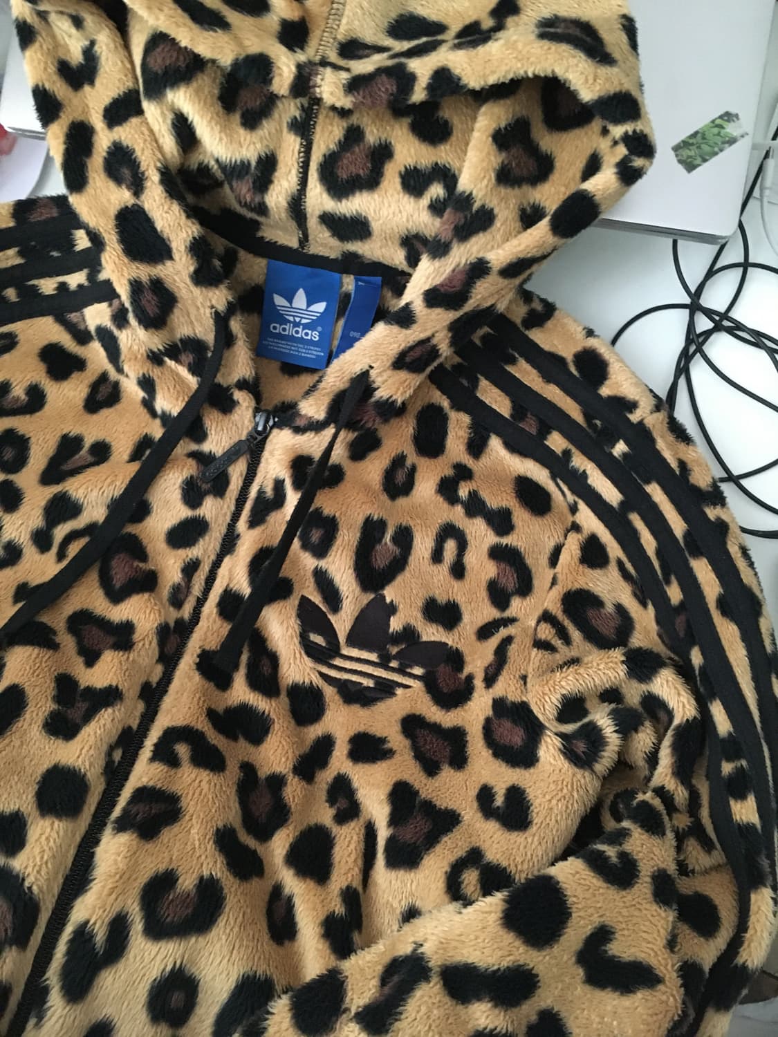 아디다스 희귀 쉐르파 파이어버드 호피 후리스 집업 히메갸루 대장템 상품이미지1