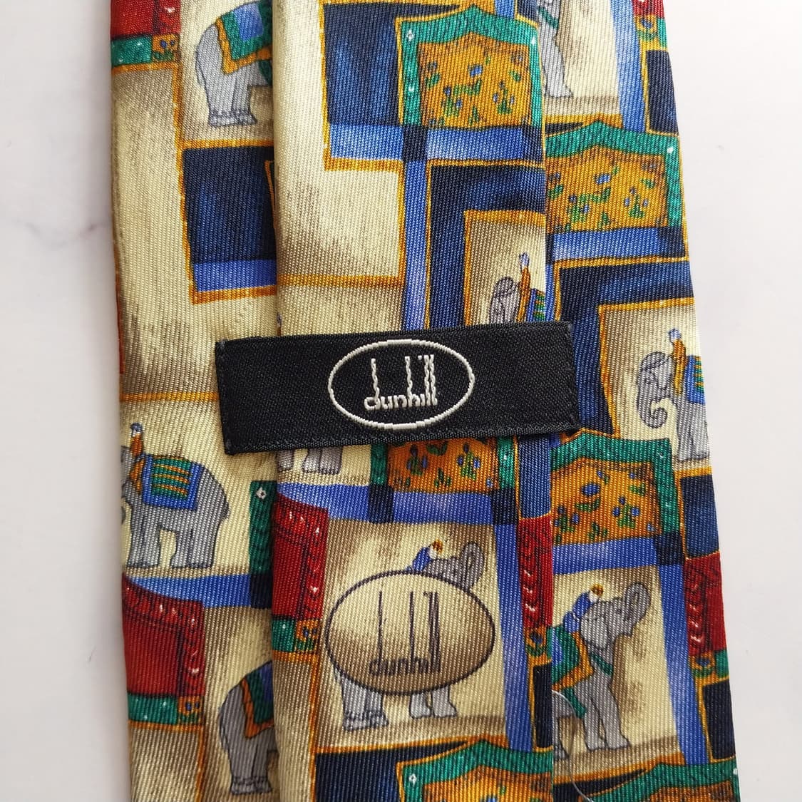 던힐 실크 베이지 코끼리 아트 패턴 넥타이 9.8cm A+등급 K1381 상품이미지9