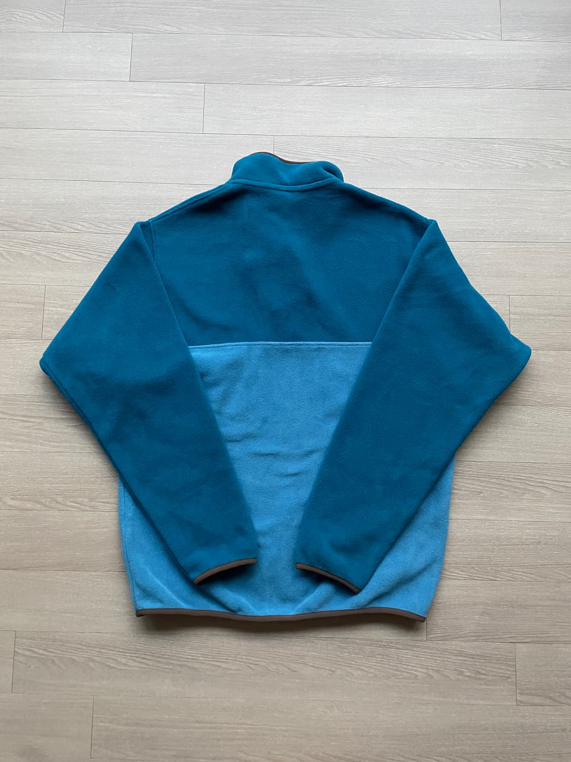 (데드스탁) 파타고니아 신칠라 트래비스 스캇 블루 플리스 상품이미지4