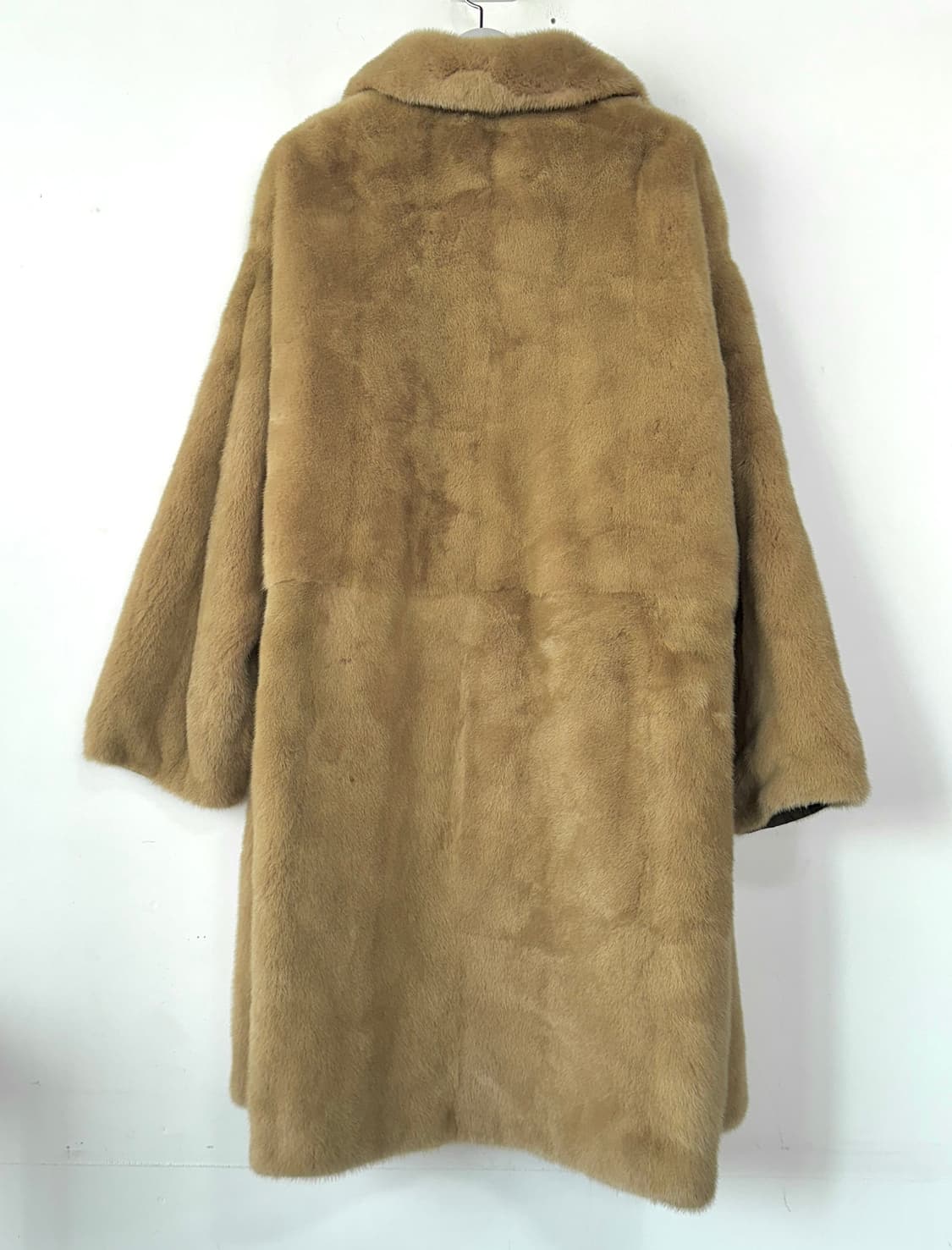 이브살로몬 24FW 리버서블 밍크 모피 코트 상품이미지8