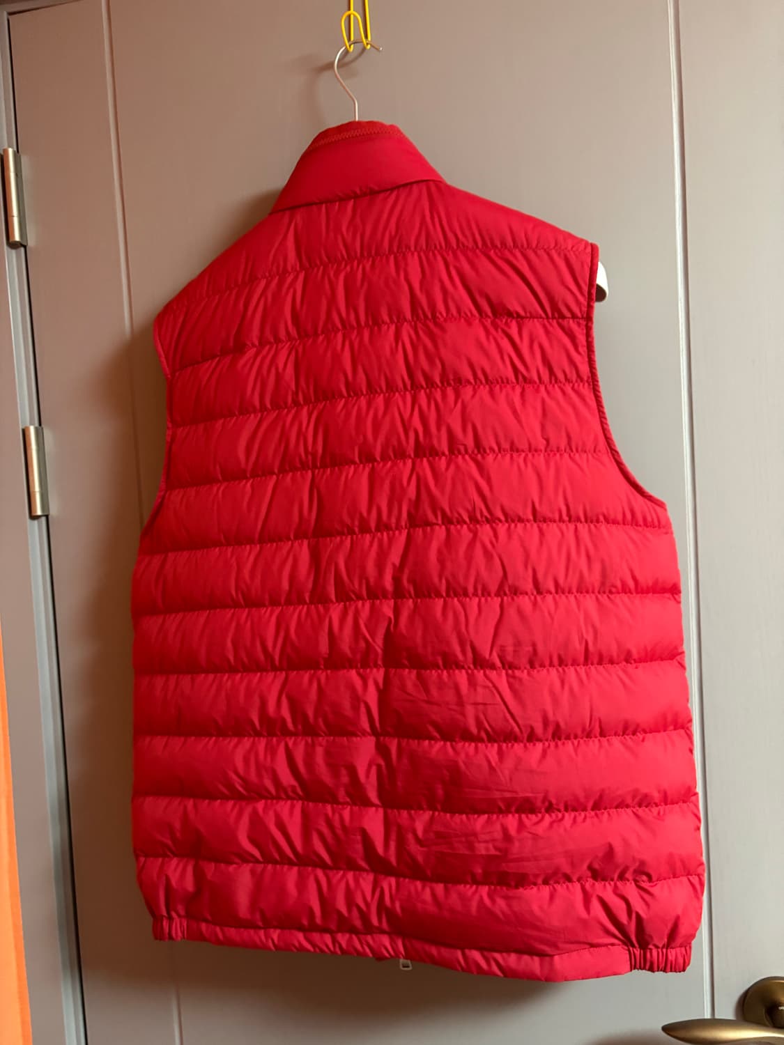 몽클레어 패딩조끼 ALBYT 5사이즈 판매합니다. 상품이미지2