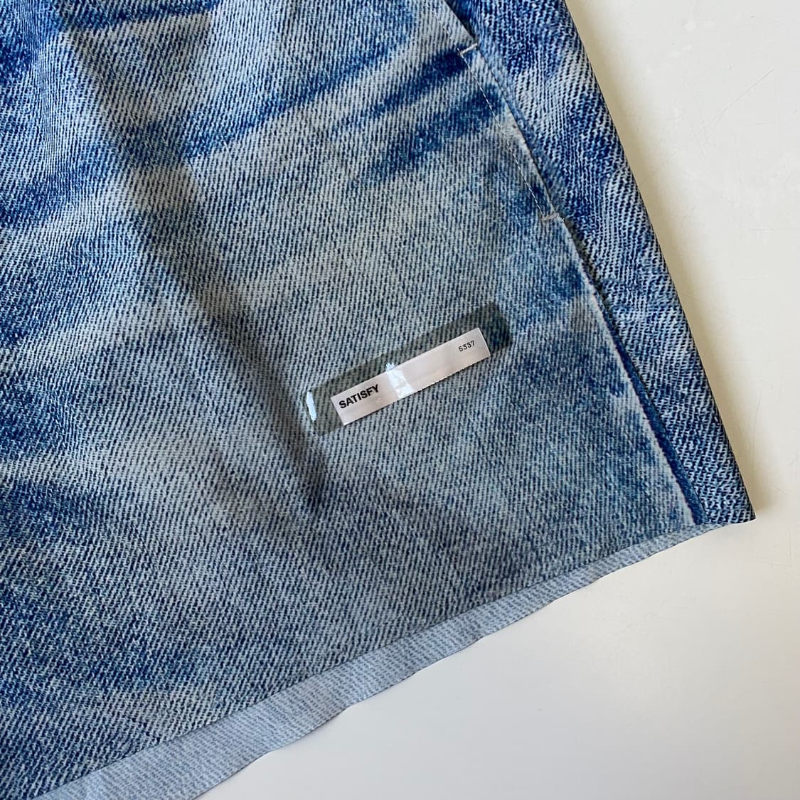 [M] 새티스파이 피스쉘 5인치 언라인드 쇼츠 디지털 데님 상품이미지4