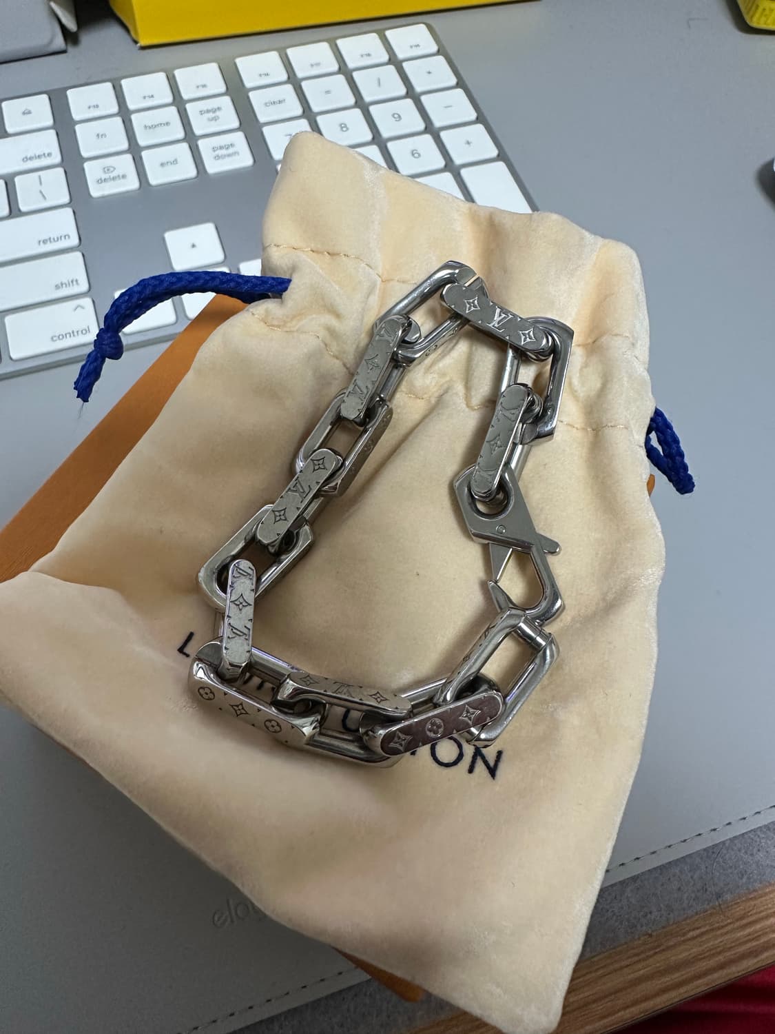 [정품] 루이비통 모노그램 체인 팔찌 M00308 (L사이즈 / 23년식 상품이미지1