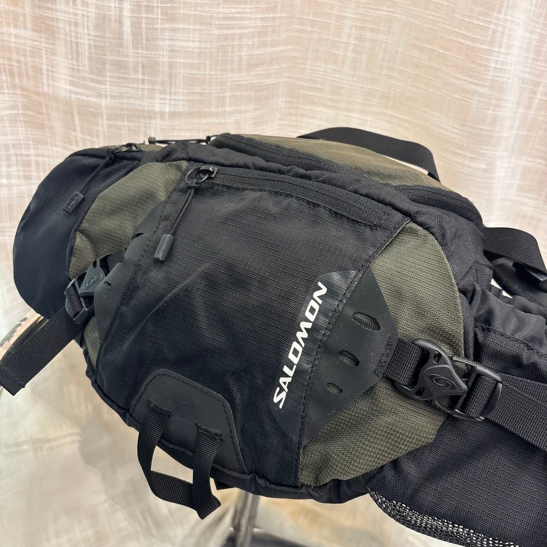 정품 살로몬 트레블 블레이져 벨트백 상품이미지4