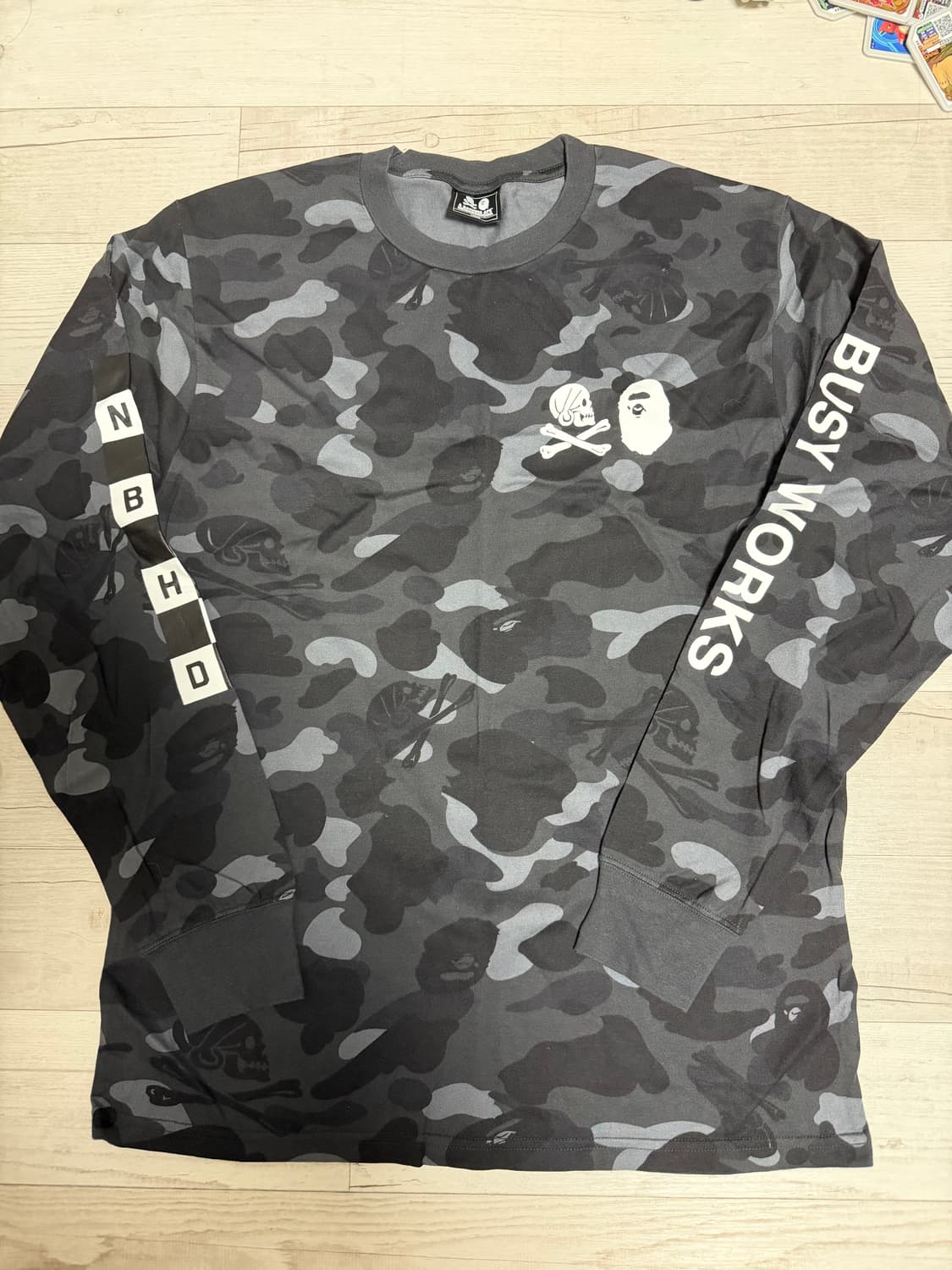 베이프 네이버후드 콜라보 롱슬리브 상품이미지1