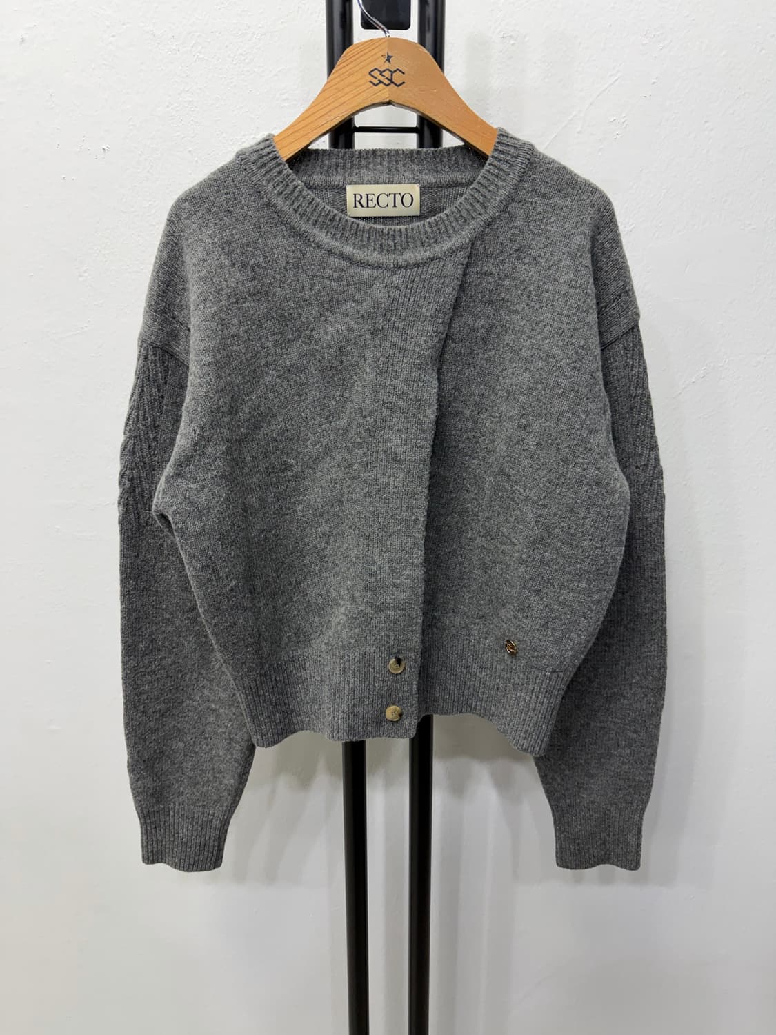 정품) 렉토 여성 회색 절개 니트 M 상품이미지1