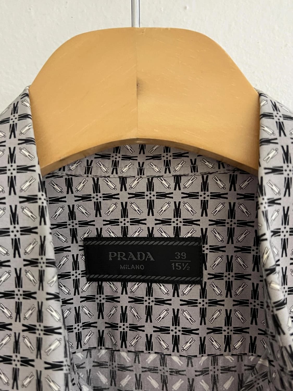 프라다셔츠 상품이미지2