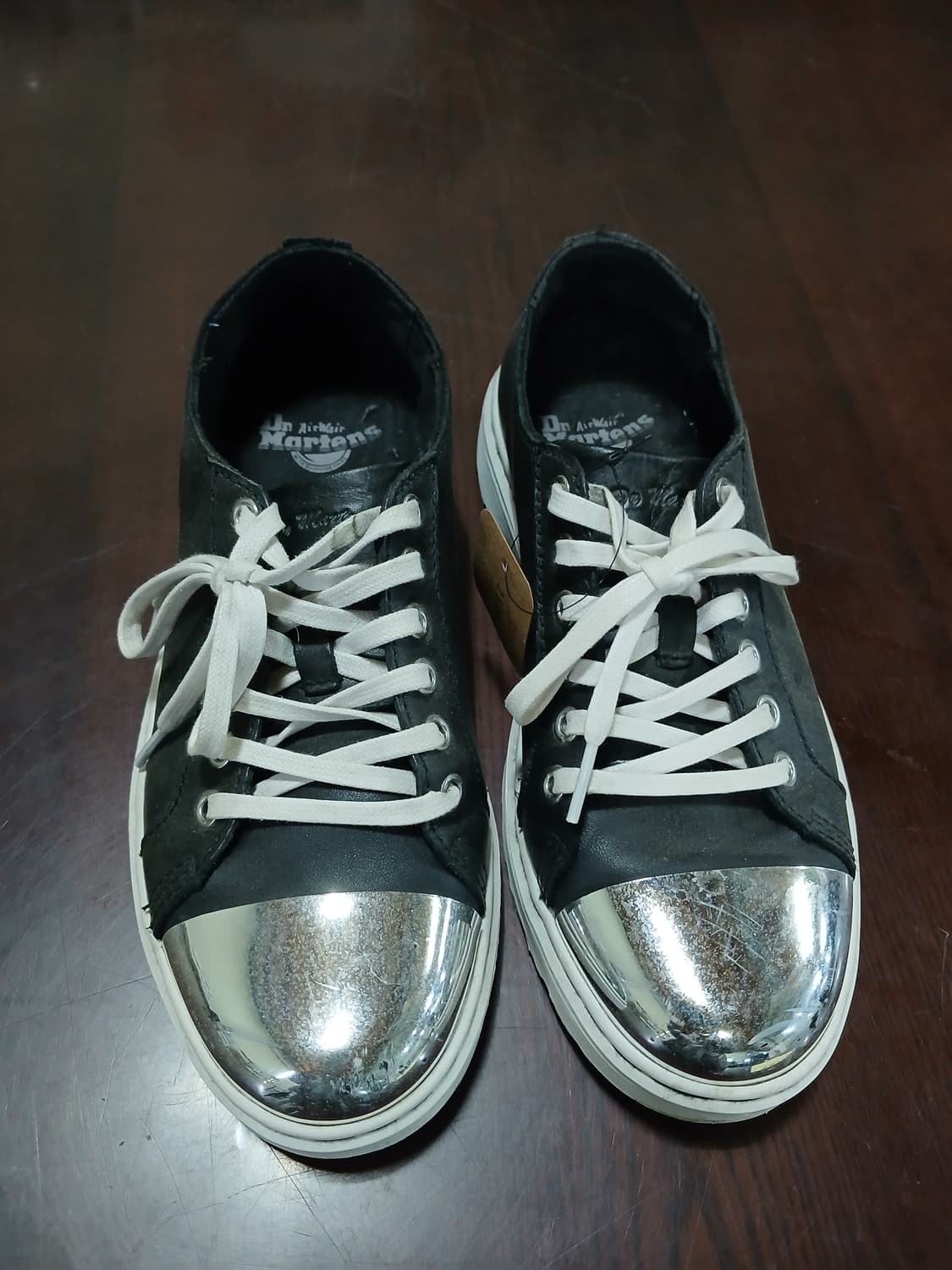 *닥터마틴 블랙 스니커즈 메탈 토캡 포인트 250 상품이미지2