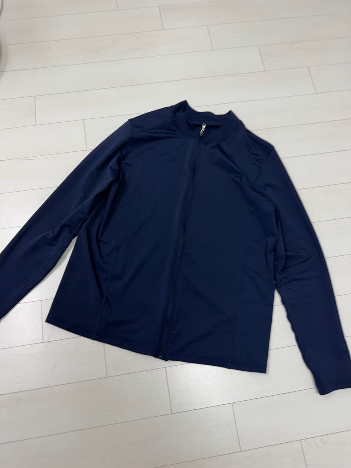 안다르 네이비 쿨링 자켓 L 사이즈  상태 9.6/10  사진찍고 안입습 상품이미지1