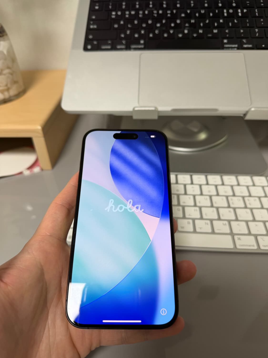 아이폰15프로 블랙 티타늄 256 상품이미지7