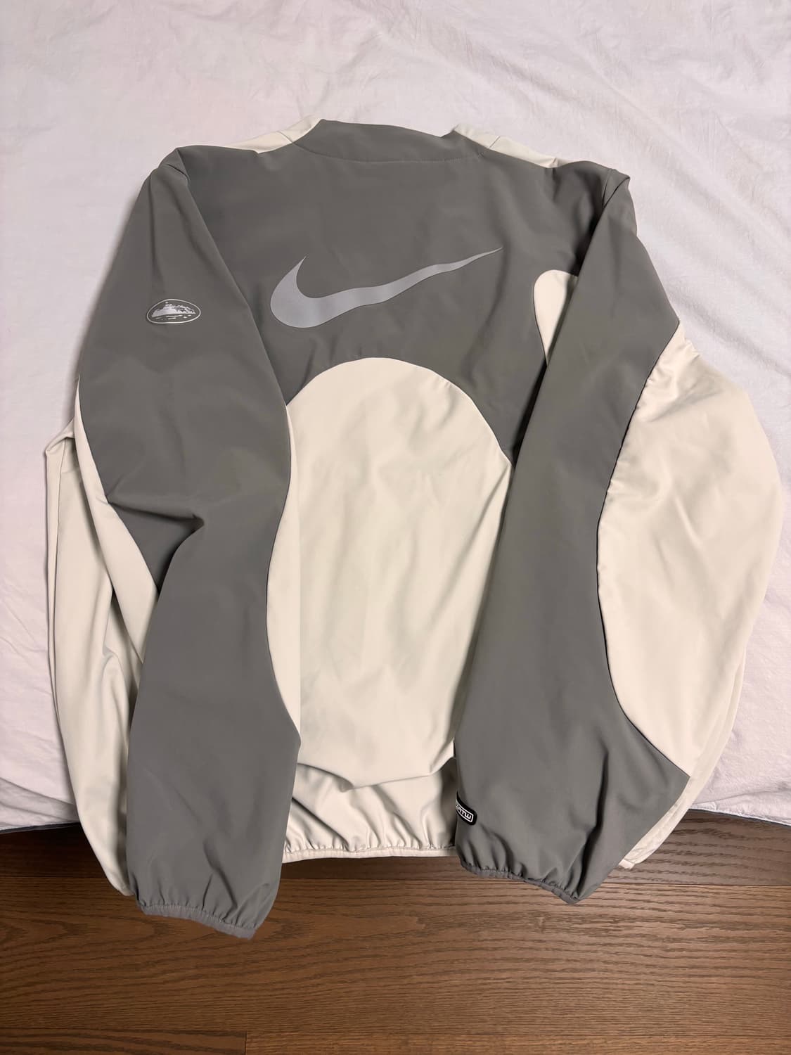 나이키 코르테이즈 바람막이 상품이미지4