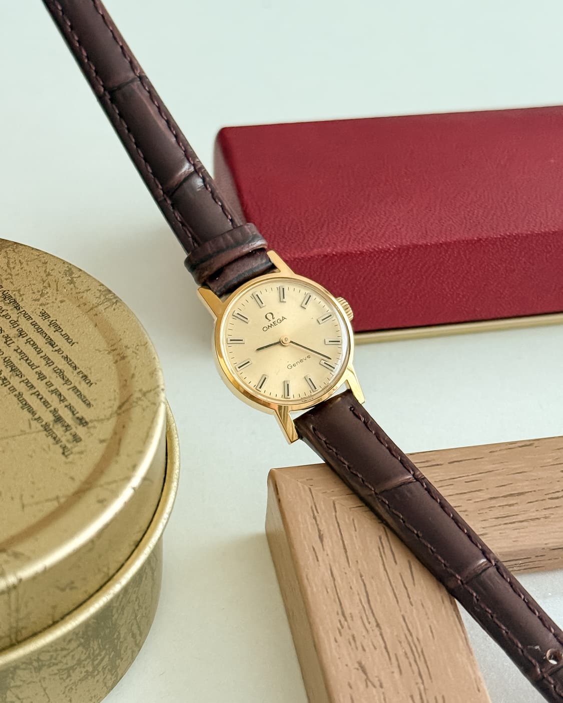 오메가 제네브 수동 시계 상품이미지3