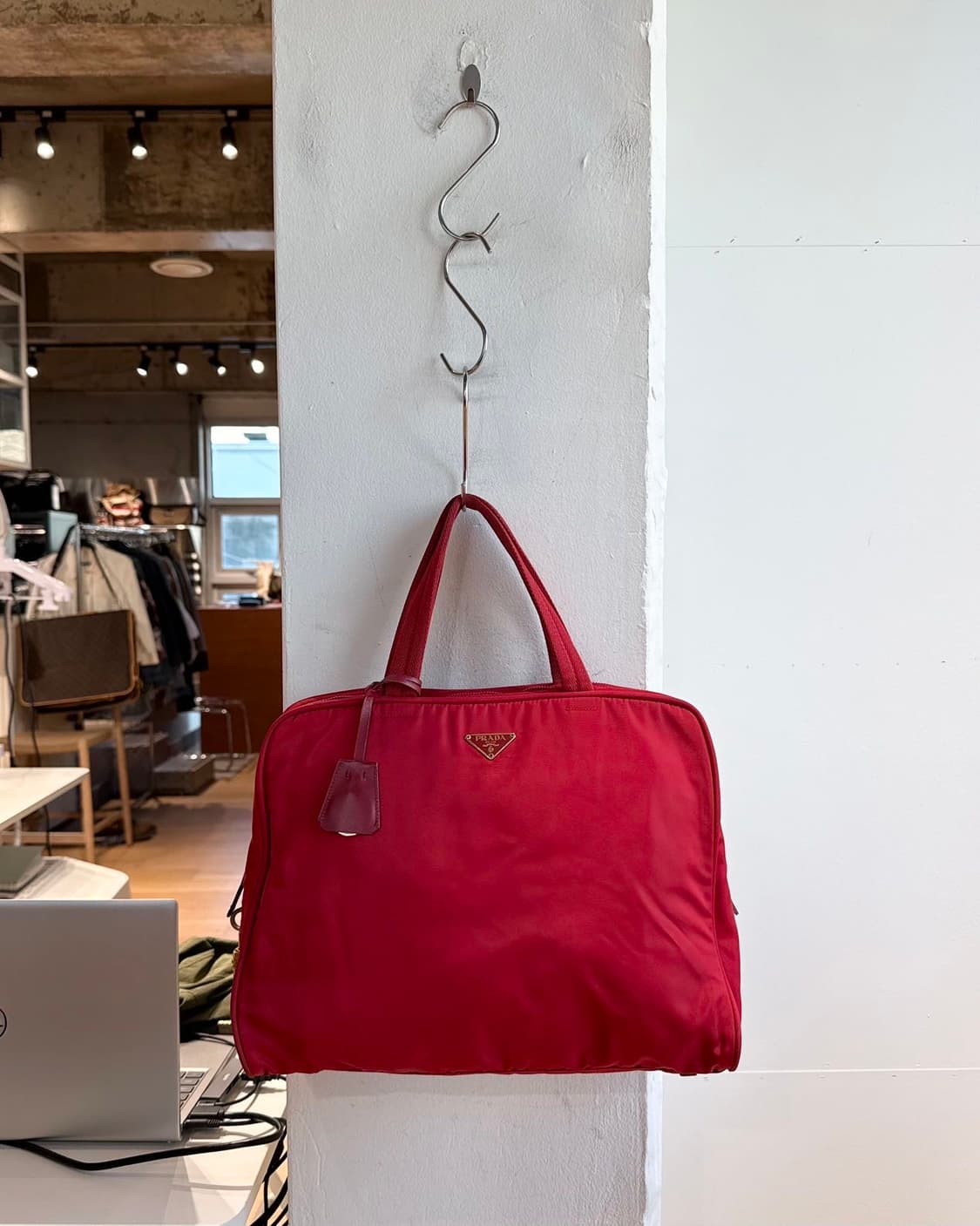 프라다 레드 리나일론 토트백 상품이미지2