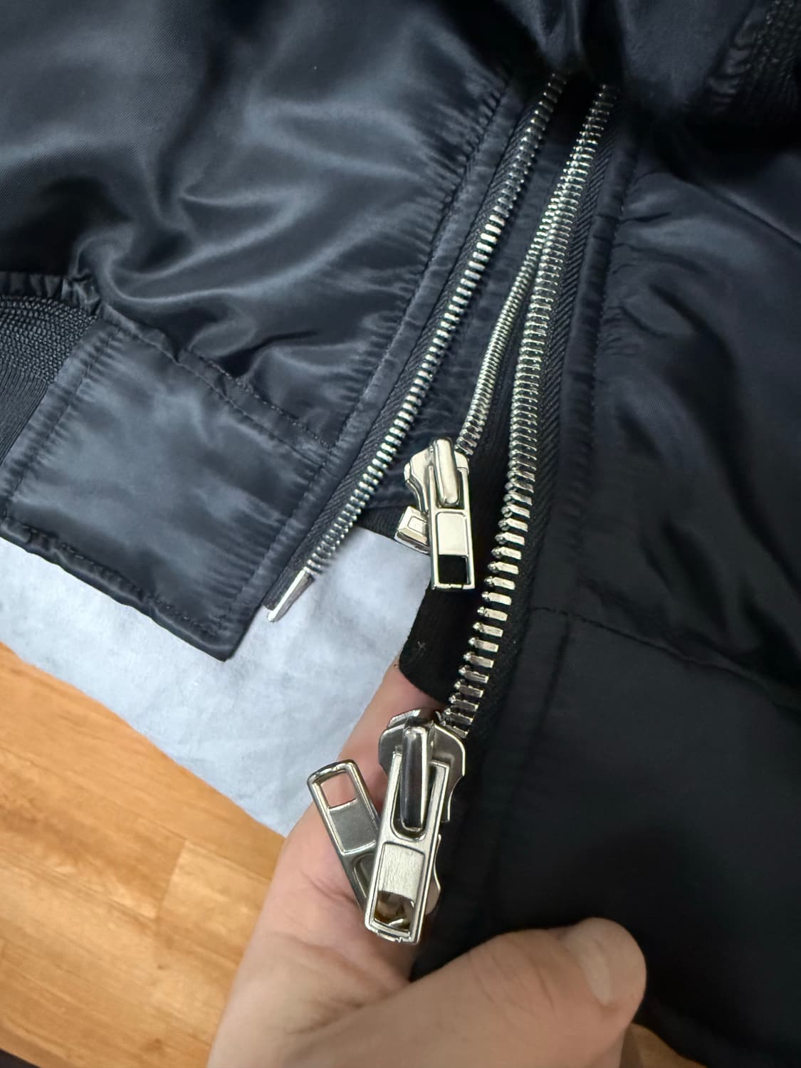 [46] 21FW 준지 시그니처 ma-1 블랙 상품이미지3