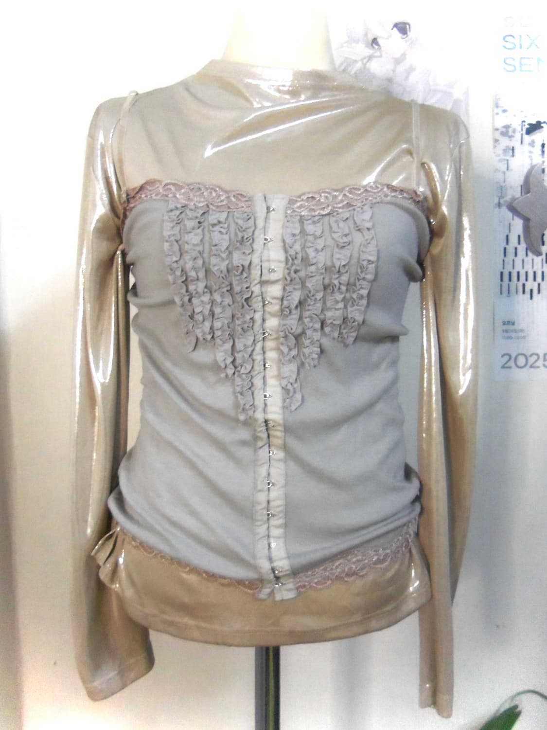 Glitter Layered Mesh Top  상품이미지3