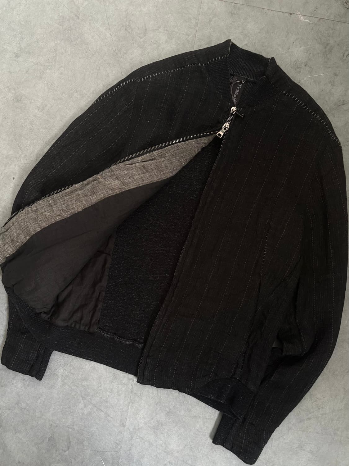 TRANSIT 트랜짓 블랙 컬러 투웨이 지퍼 져지 상품이미지5