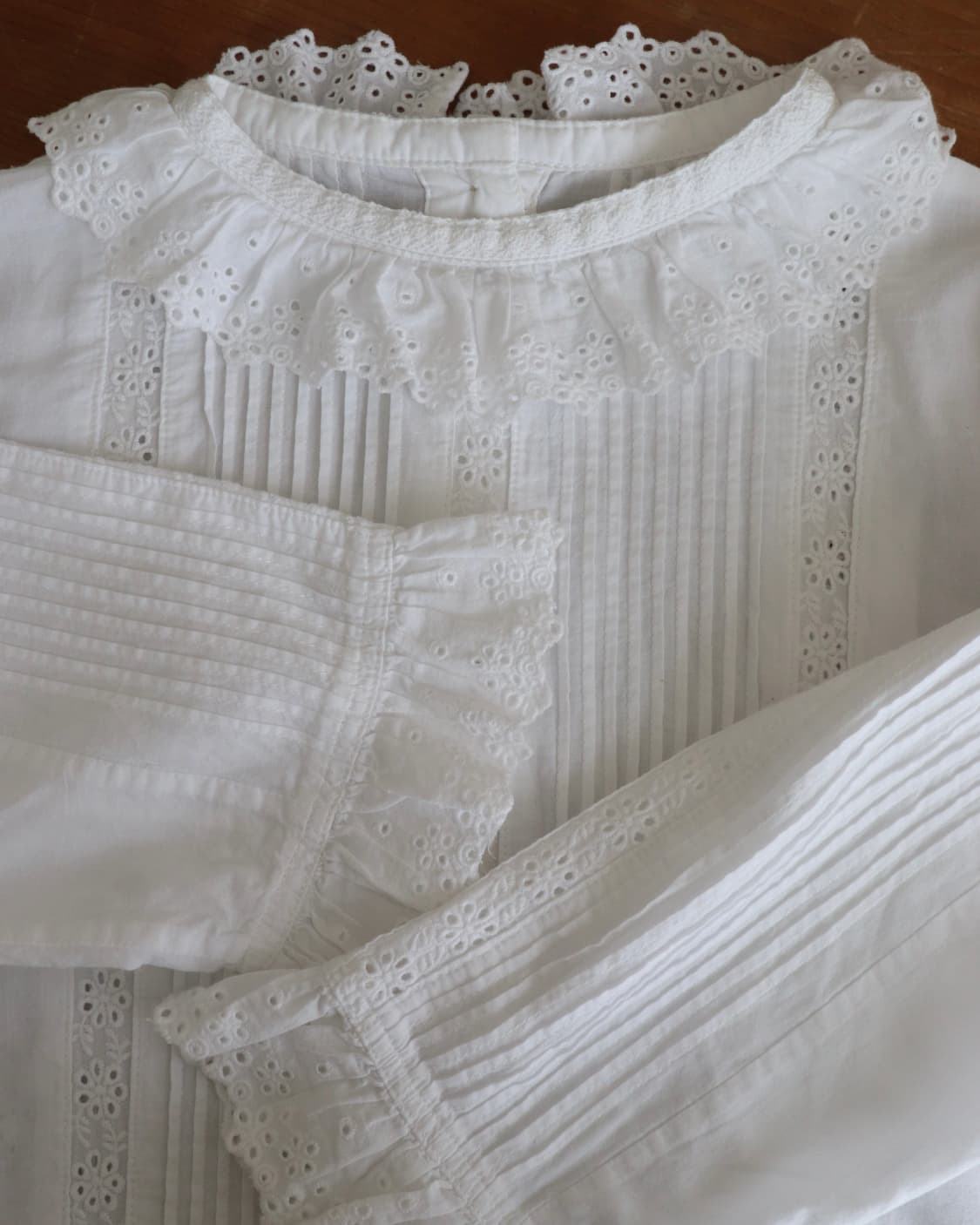 [Beams Boy] Frill Lace Pintuck Blouse 상품이미지8