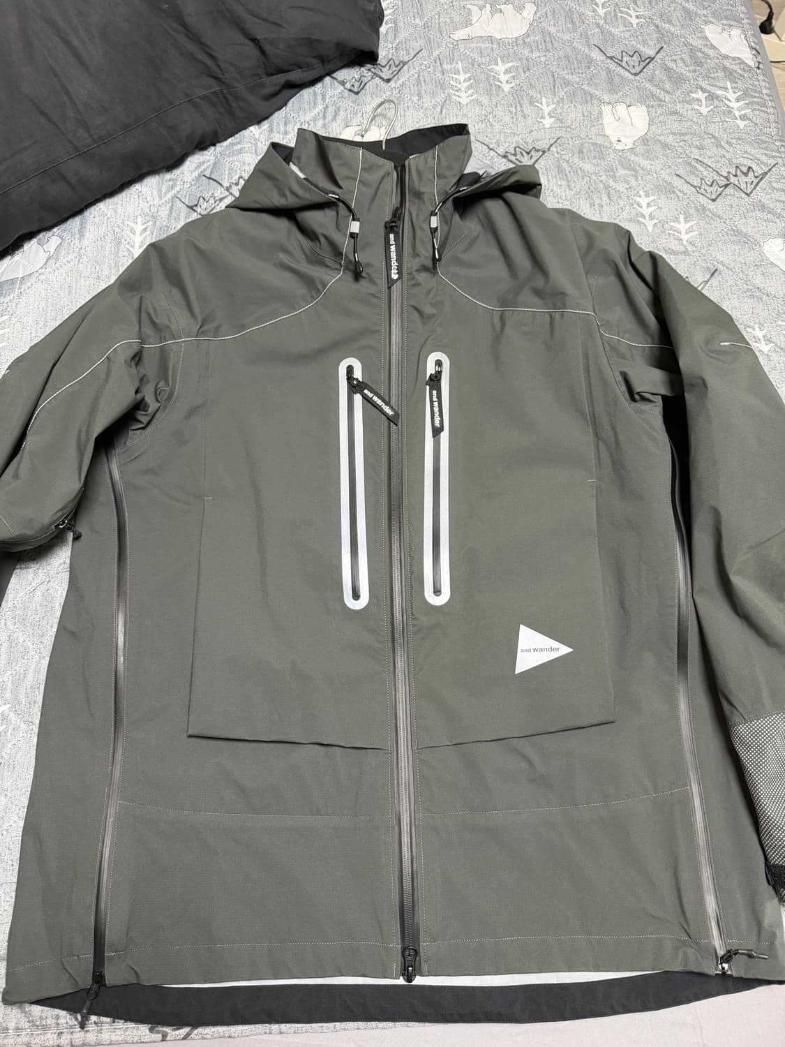 and wander 앤드원더 퍼텍스 레인자켓 다크그레이 2xl 상품이미지1