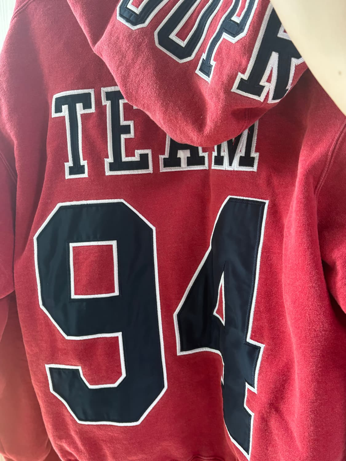 슈프림 팀 94 후드 스웨트 셔츠 레드 25ss 상품이미지3