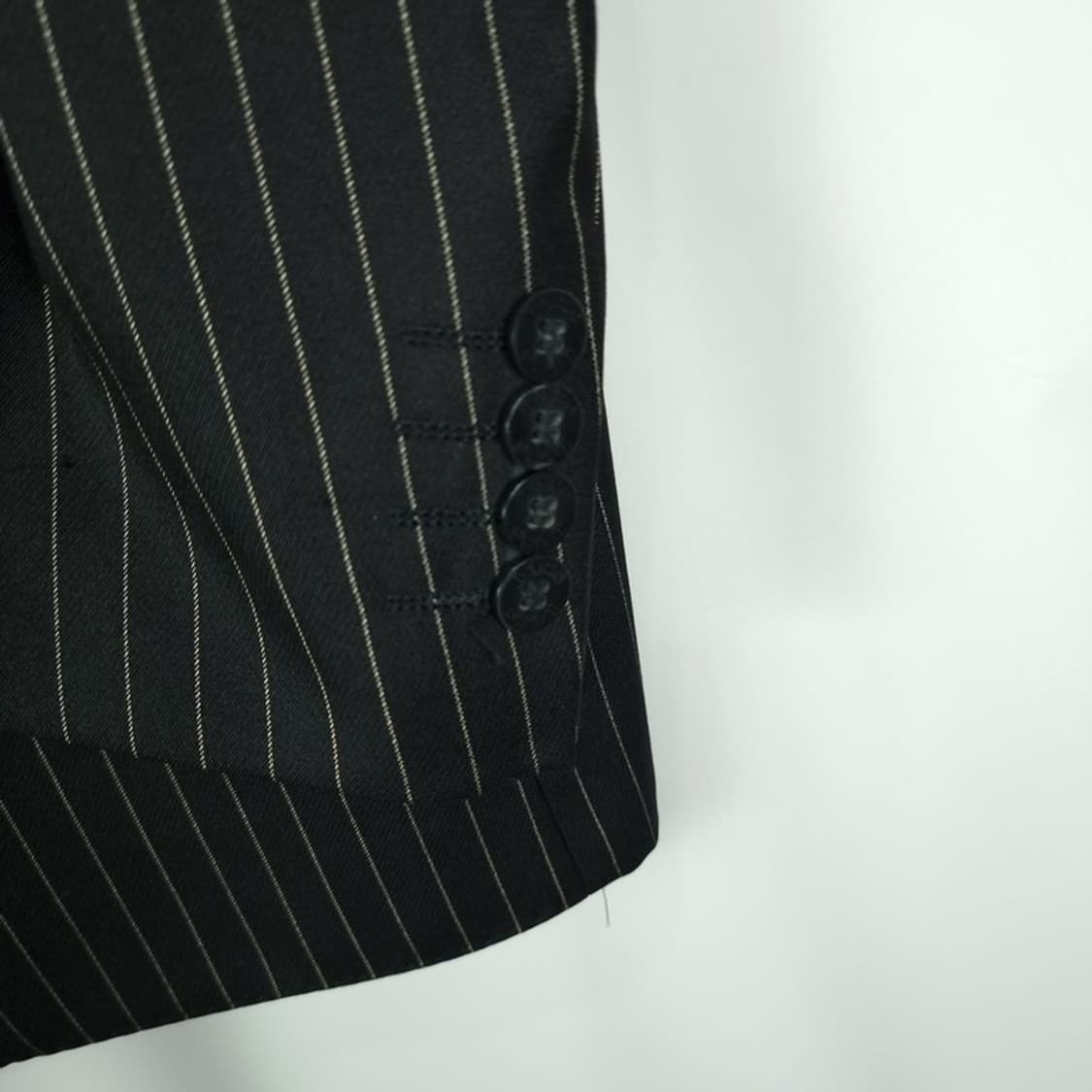 [휴고보스] 데디 숄더 빈티지 스트라이프 쓰리버튼 블레이저 P01577 상품이미지6