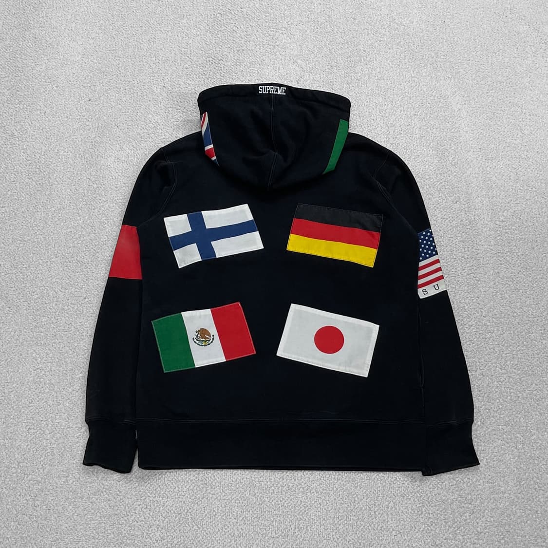 슈프림 Supreme 13fw 만국기 패치 후드티 블랙 상품이미지2
