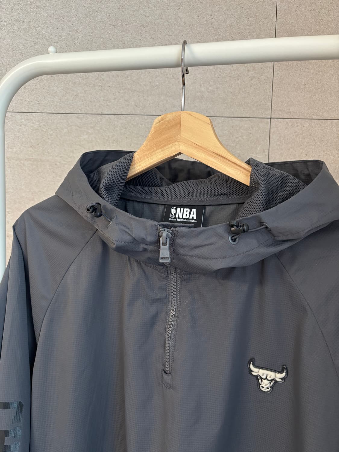 NBA 시카고 불스 후드 바람막이 L사이즈 상품이미지1