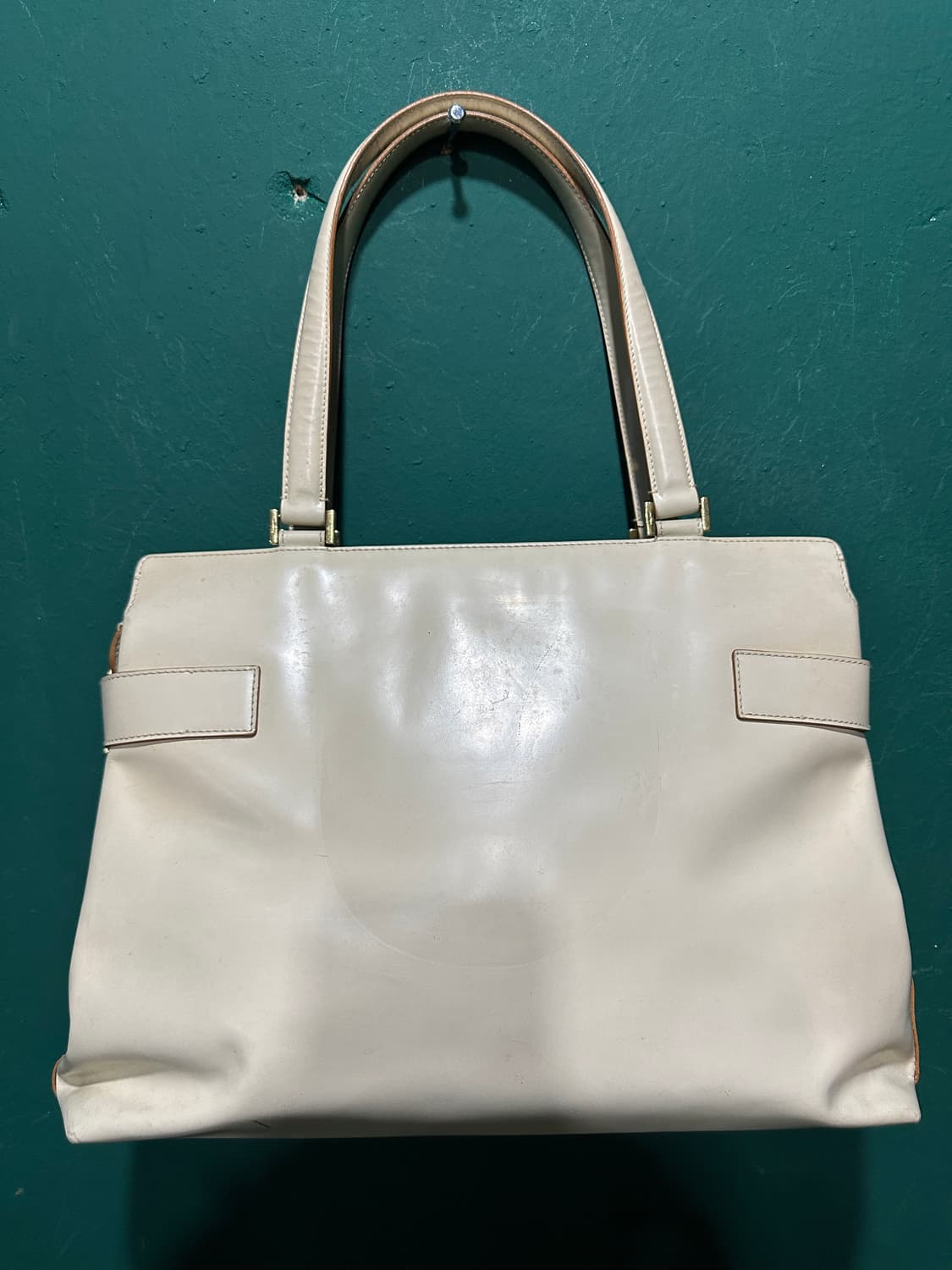 페레가모 토드백 화이트 상품이미지4