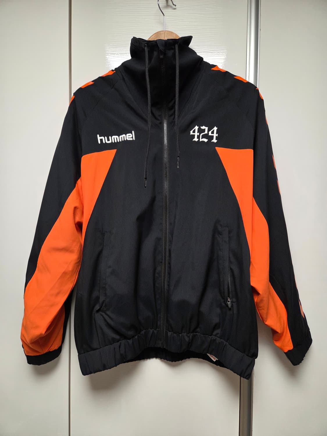 험멜(HUMMEL) X 424 트랙 자켓 / 블랙 오렌지 / M 상품이미지1