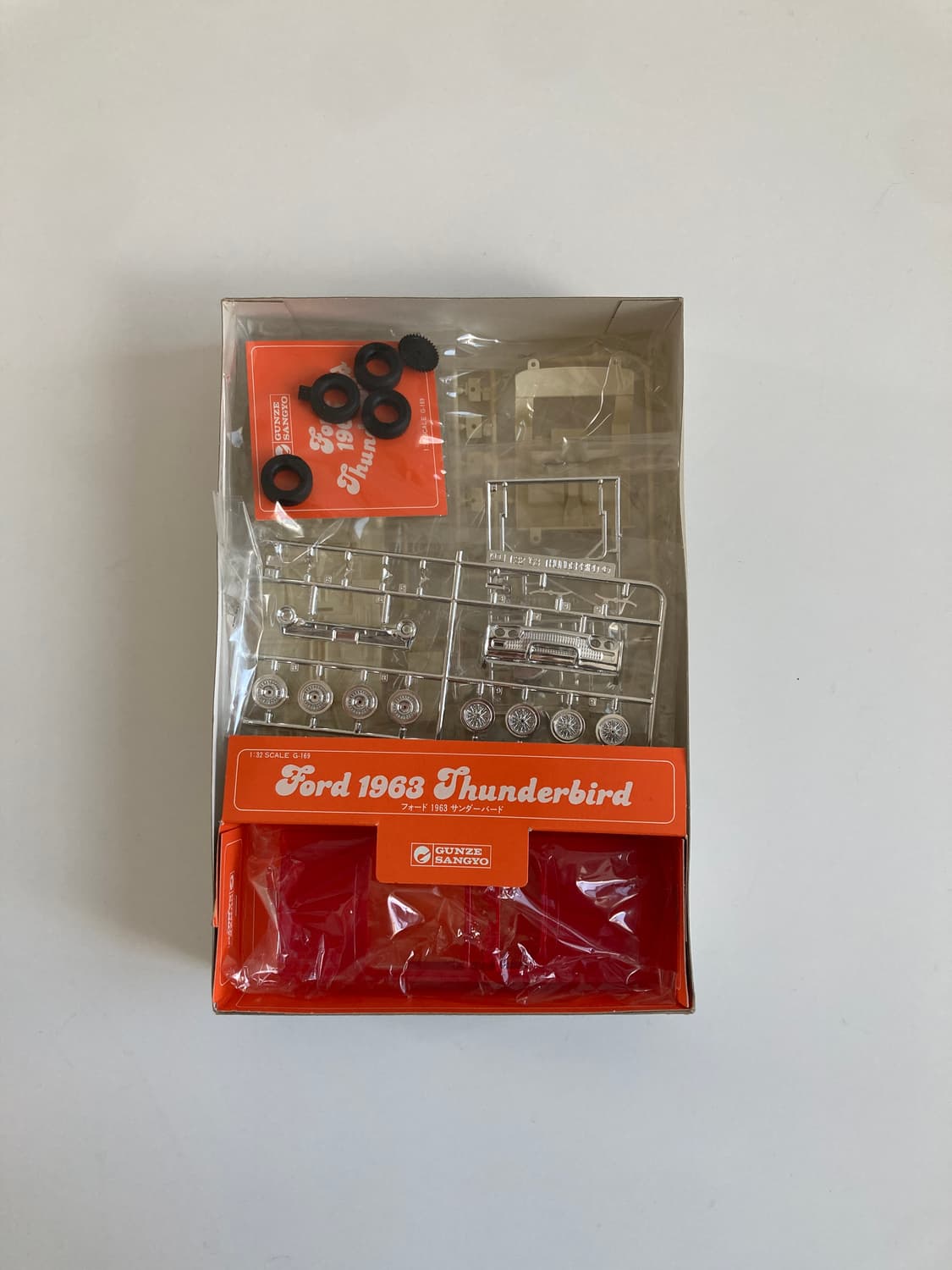 Ford 1963 thunderbird / 1:32 SCALE 상품이미지2