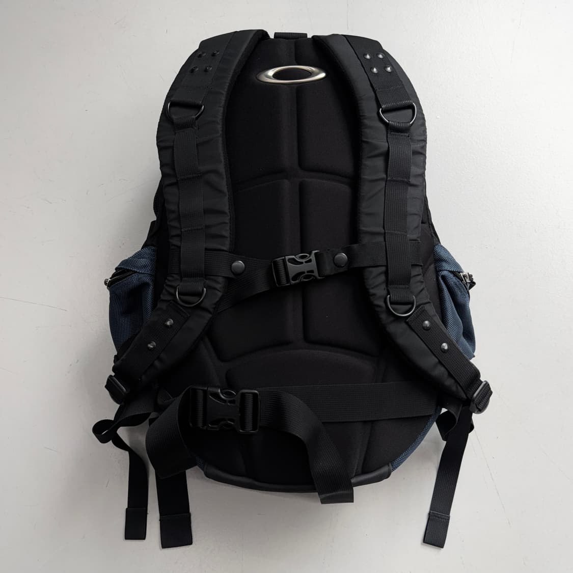 오클리 제팬 아이콘 네이비 테크니컬 백팩 상품이미지3