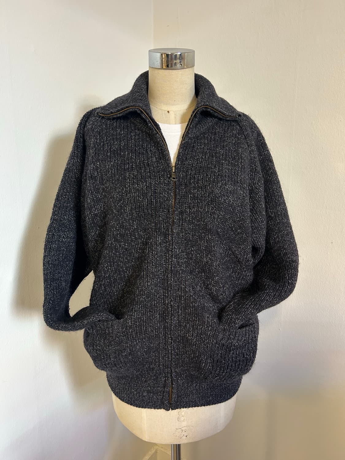 gim 브리티시 울 하프집 하이넥 집업 니트 상품이미지2