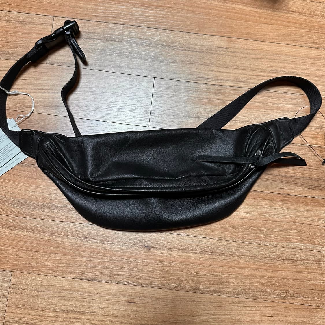 Hender Scheme 핸더스킴 카우레더 파우치백 블랙 상품이미지2