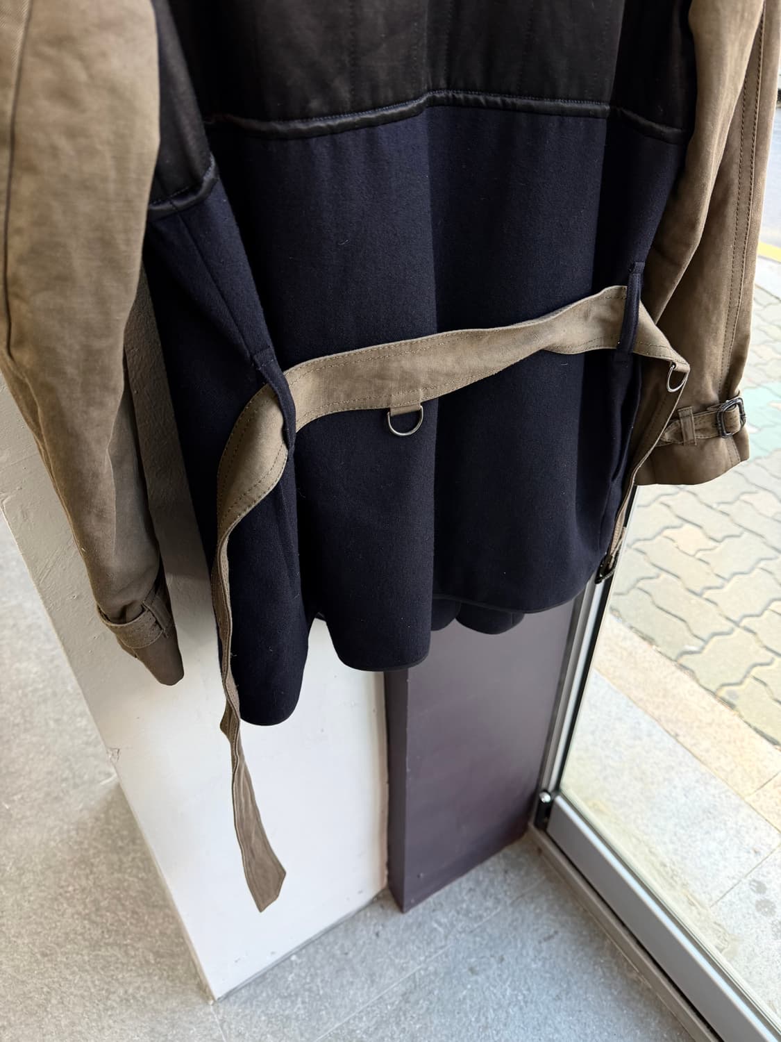 38/ 드리스반노튼 하이브리드 패널 벨티드 코트자켓 상품이미지8