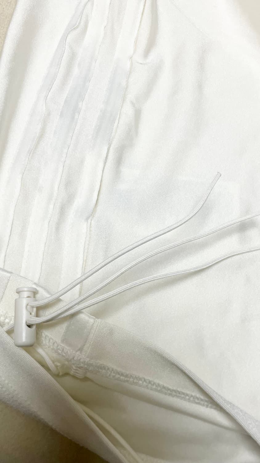 [아디다스] 화이트 스트링 슬리브리스 상품이미지2