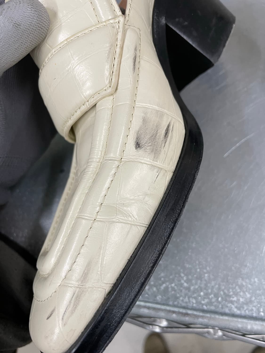 보테가 베네타 오프화이트 크록 힐 뮬 EU37.5 (gr-3753) 상품이미지8