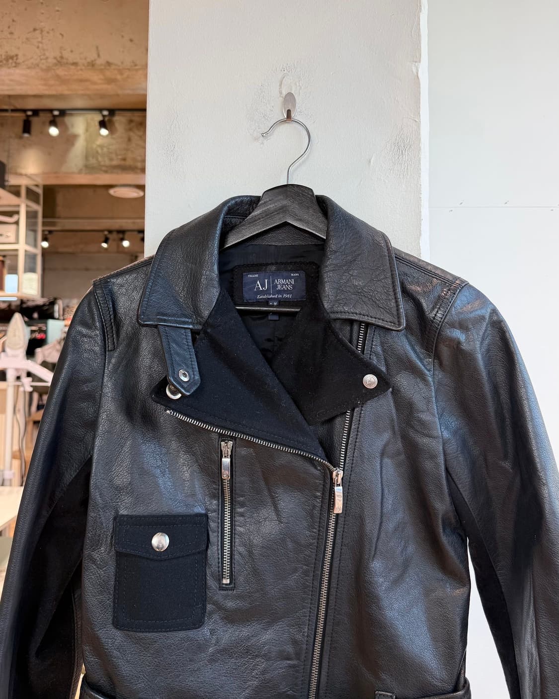아르마니 진스 블랙 카우하인드 라이더 자켓 상품이미지3
