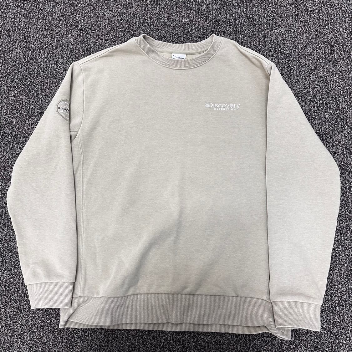 디스커버리 맨투맨 아이보리 100(L) 상품이미지1