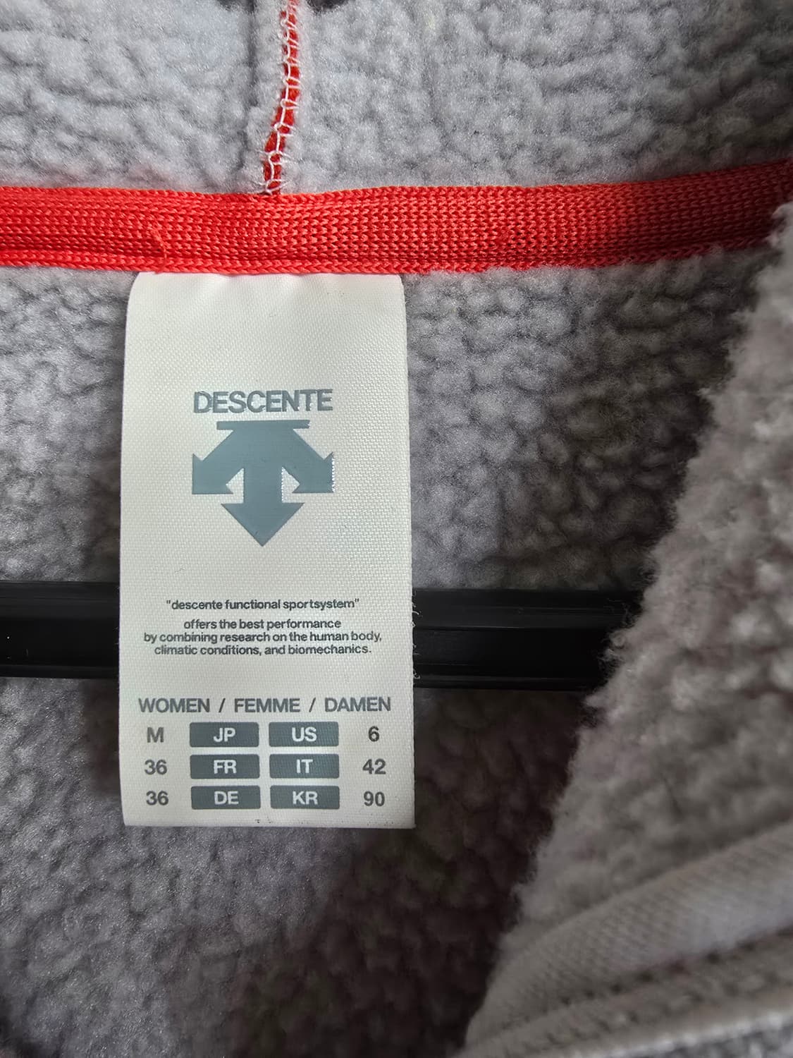 데상트 여성 후리스 후드집업 (1713) 상품이미지3