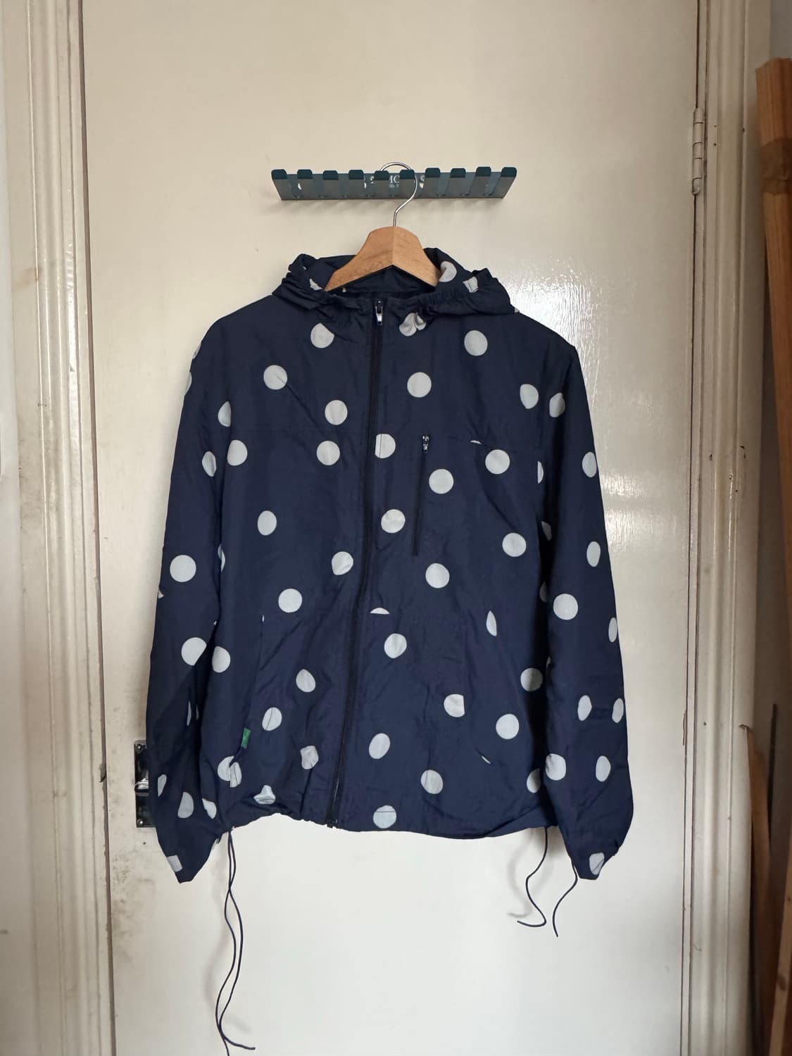 노컨텐츠 도트 바람막이 상품이미지2