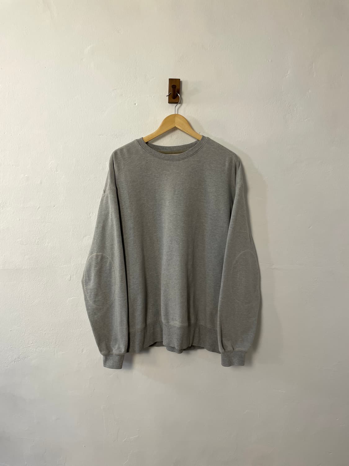 러프사이드 맨투맨  상품이미지1