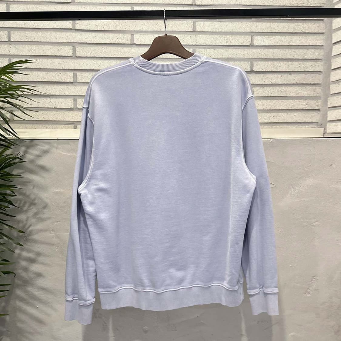 코스 코튼 맨투맨 무지 라운드넥 디테일 파스텔 블루 상품이미지3