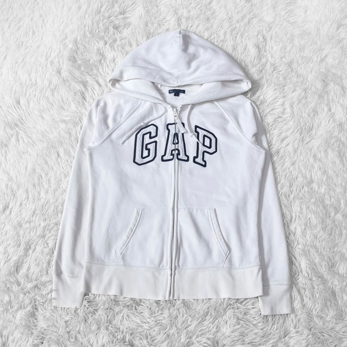 갭 Gap 스펠 로고 후드집업 화이트 상품이미지2