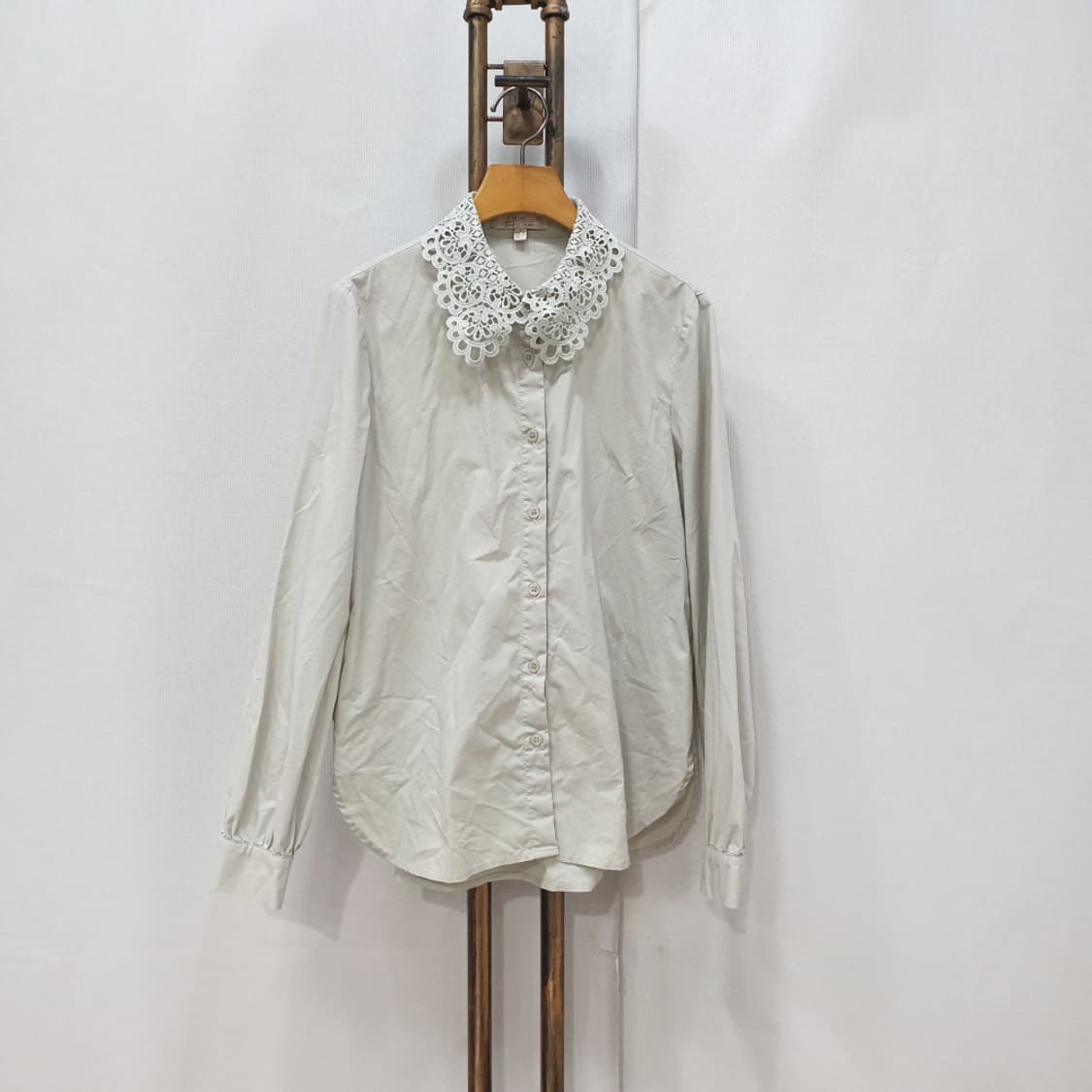 플라스틱아일랜드 자수카라포인트 블라우스 55 상품이미지1