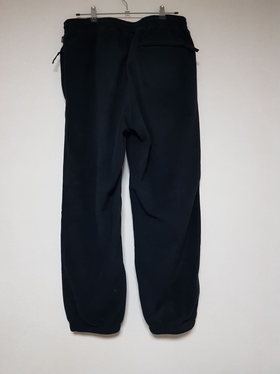 슈프림 폴라텍 팬츠 블랙 23FW 상품이미지3